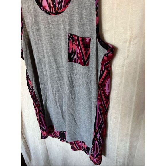 Rue 21 Grey & Patterned Tank Top Woman’s Size Medium - Picture 2 of 6
